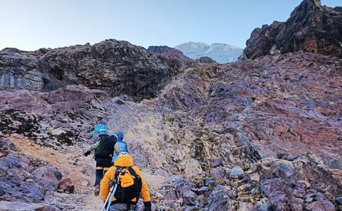 Full-Day Climbing Adventure to Mateo Peak in Huaraz