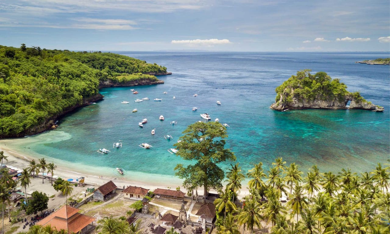 Exotic Beach Lover Trip to Nusa Penida 9
