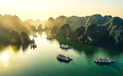 Cultural and Scenic 8-Day Tour of Hanoi, Vietnam