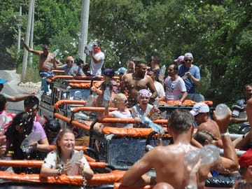 Alanya Night Safari with Boat Tour and Dinner at Dimçay River
