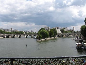 Paris – Historic Guided Walking tour