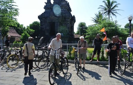 Borobudur Sunrise and Village Exploration Tour in Magelang