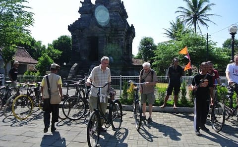 Borobudur Sunrise and Village Exploration Tour in Magelang