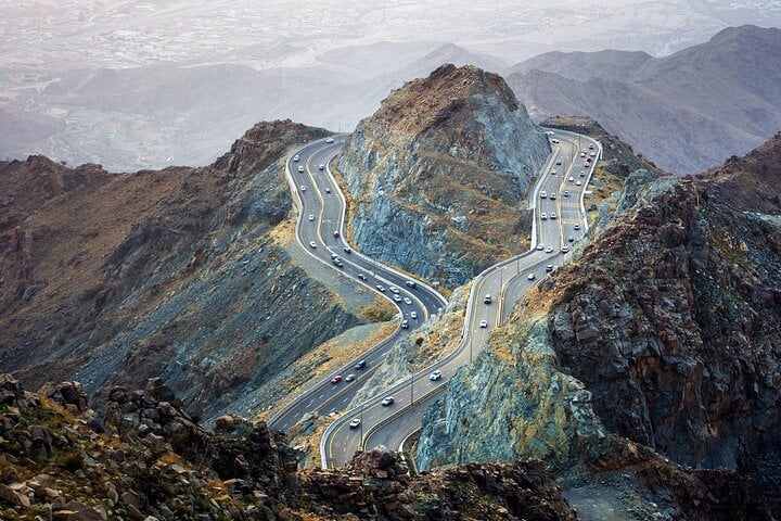 4-Day Saudi Tour: Explore Riyadh, Jeddah & Taif 3