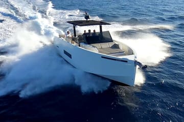 Private Luxury Yacht Cruise to Agia Anna Beach, Mykonos