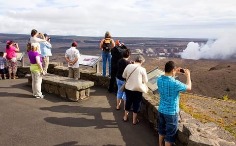 Hilo Volcanoes and Waterfalls Full-Day Guided Tour