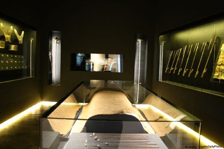 El Brujo Complex Archaeological Tour 5