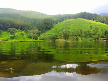 Sembuwatta Lake Nature Day Tour near Kandy, Sri Lanka