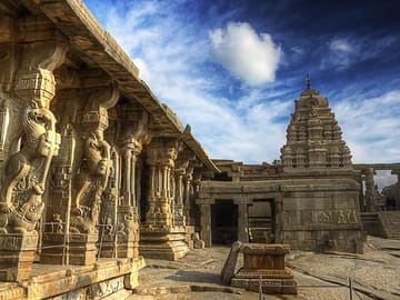 Lepakshi Temple Cultural Tour from Bangalore by Minivan