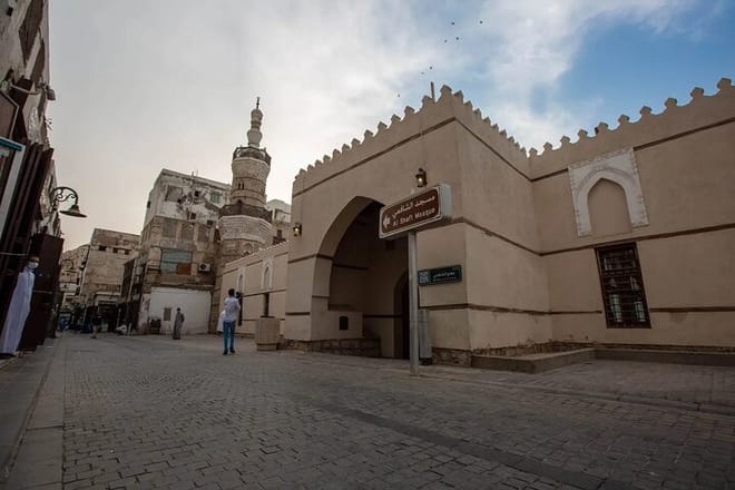 Al Balad Old Town Tour in Jeddah Historical City photo 3