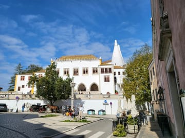 Private Walking Tour of Sintra's Palaces and Landscapes