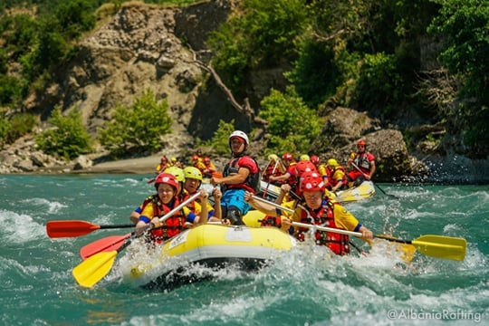 From Durrës Golem: Vjosa Rafting & Benja Thermal Baths Permet Day Tour