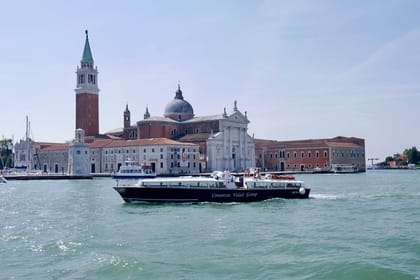 Morning Venice Lagoon Cruise: Murano and Burano Islands