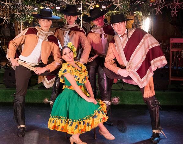 Chilean Folklore Show and Dinner with Private Transport 7