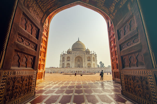 Body, Mind & Soul - Golden Triangle with Varanasi & Amritsar !!
