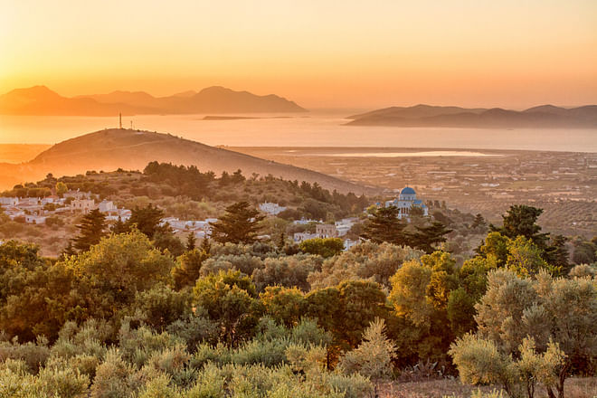 Un magnifique coucher de soleil spectaculaire à Zia, Kos, Grèce