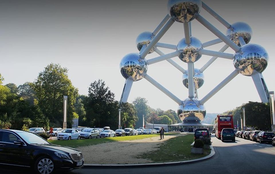 Private Arrival Transfer from Brussels Airport or city to Paris By Luxury Car