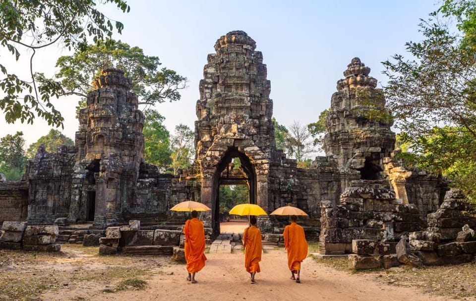 Cultural Tour of Angkor Wat and Siem Reap in 4 Days