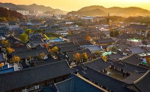 Private Culinary Tour of Jeonju Hanok Village from Seoul