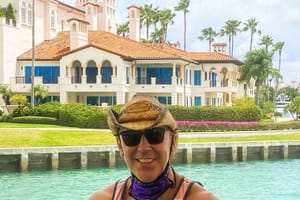 Miami Skyline 75-min Cruise of South Beach Millionaire Homes & Venetian Islands