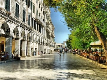 Private Tour of Corfu Town and Melitsa Beaches