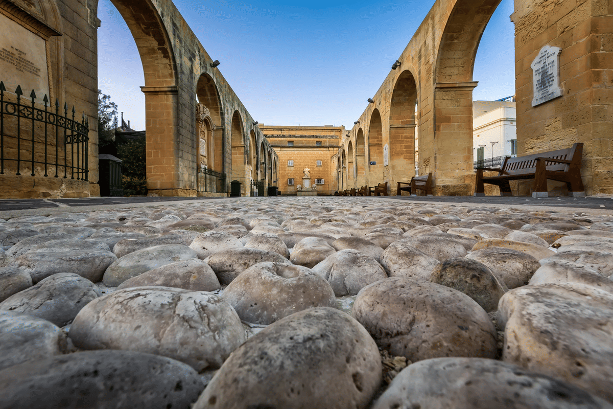 Afternoon Valletta Harbour Cruise and Free Time In Sliema (Including Guide and Transport)