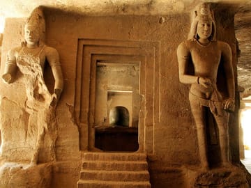 Western India Cultural Tour: Mumbai to Ankleshwar and Daman