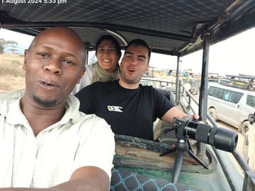 With super exited guests on the safari trail