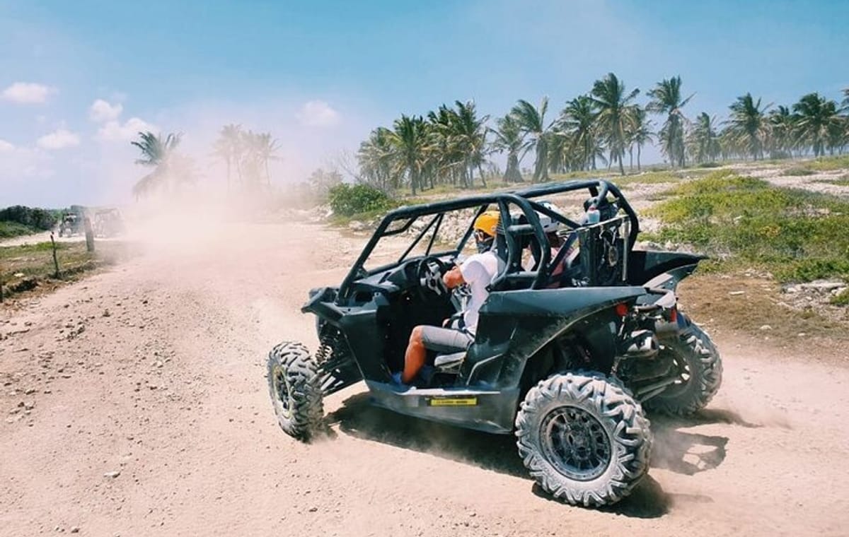 AWD Polaris 2 pax max- Adrenaline Adventure