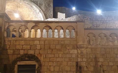 Sunset Boat Ride and Night Walking Tour in Dubrovnik