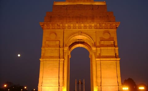 8-Day Golden Triangle Tour with Ranthambore and Pushkar from Delhi