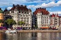 Private VIP Stockholm City Tour – Car, Guide, Snacks & Water Incl 10