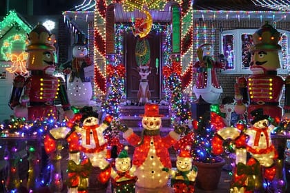 Dyker Heights Brooklyn Christmas Lights Tour