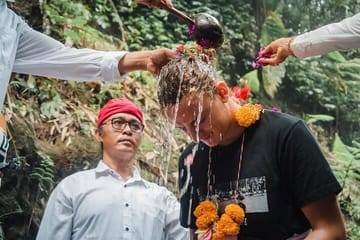 Bali Spiritual Experience: Palm Reading and Purification in Denpasar