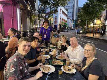 Small Group: Singapore Street Food & Night Tour