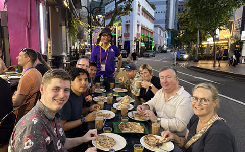 Small Group: Singapore Street Food & Night Tour