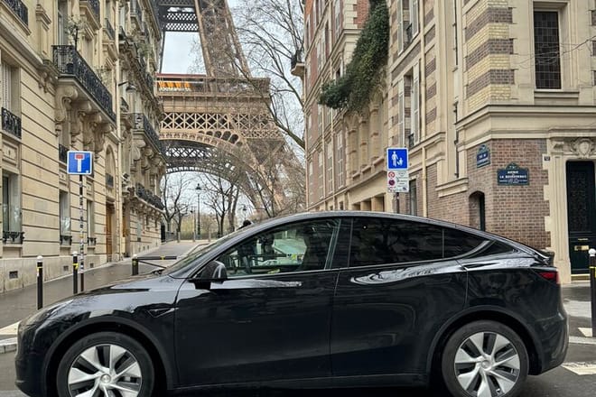 Paris Highlights Private and Customizable Tour