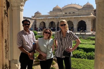 Jaipur Sightseeing and Shopping Day Tour from New Delhi