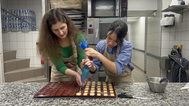 French Macaron Workshop in a Neighborhood Bakery
