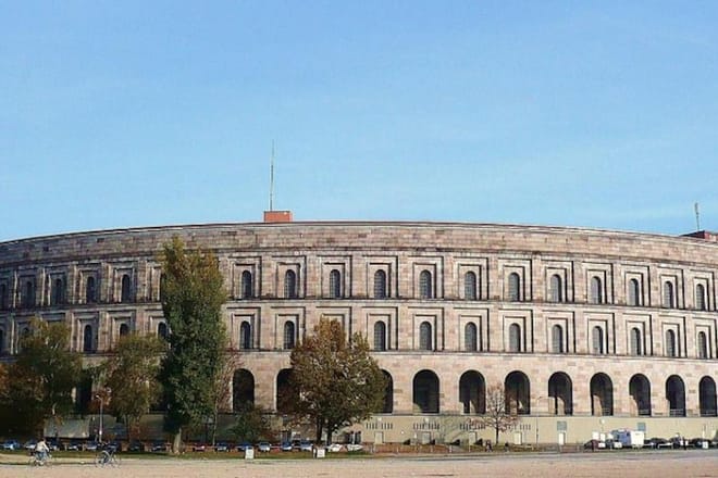 PRIVATE - Nuremberg Combo Tour WWII + Old Town  8