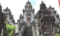 Private East Bali Tour: Gate of Heaven, Tirta Gangga & Virgin Beach 6