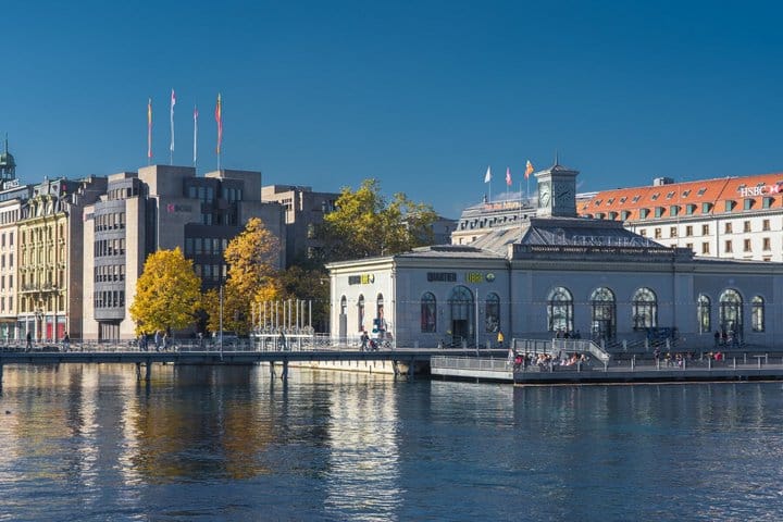 TOP Geneva : Private Guided Tour with your mobile 5