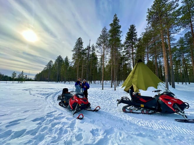 Snowmobile Safari in the Arctic Nature - Rovaniemi