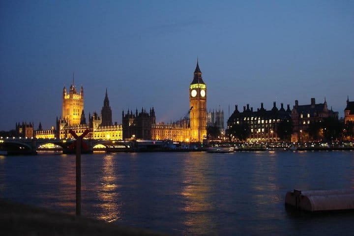 Half Day London Tour by Public Transportation 7