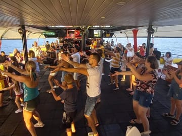 Alanya Night Safari with Boat Tour and Dinner at Dimçay River
