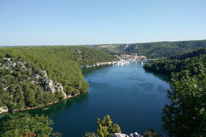 Guided Day Trip to Krka Waterfalls and Skradin from Zadar