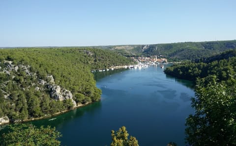 Krka Waterfalls and Lake Cruise with Skradin Town Visit