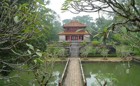 Explore Hoi An and Hue: 4-Day Cultural Tour from Hanoi
