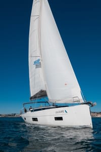 Cascais Private Sailing 2h Cruise with drinks