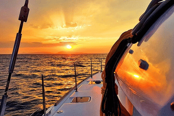 Rethymno: Luxury Sunset Cruise with Dinner and Drinks